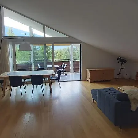 Dachwohnung In